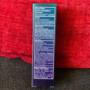 tarte Makeup - tarte Rainforest of the Sea Foundation tarte Makeup - tarte Rainforest of the Sea Foundation